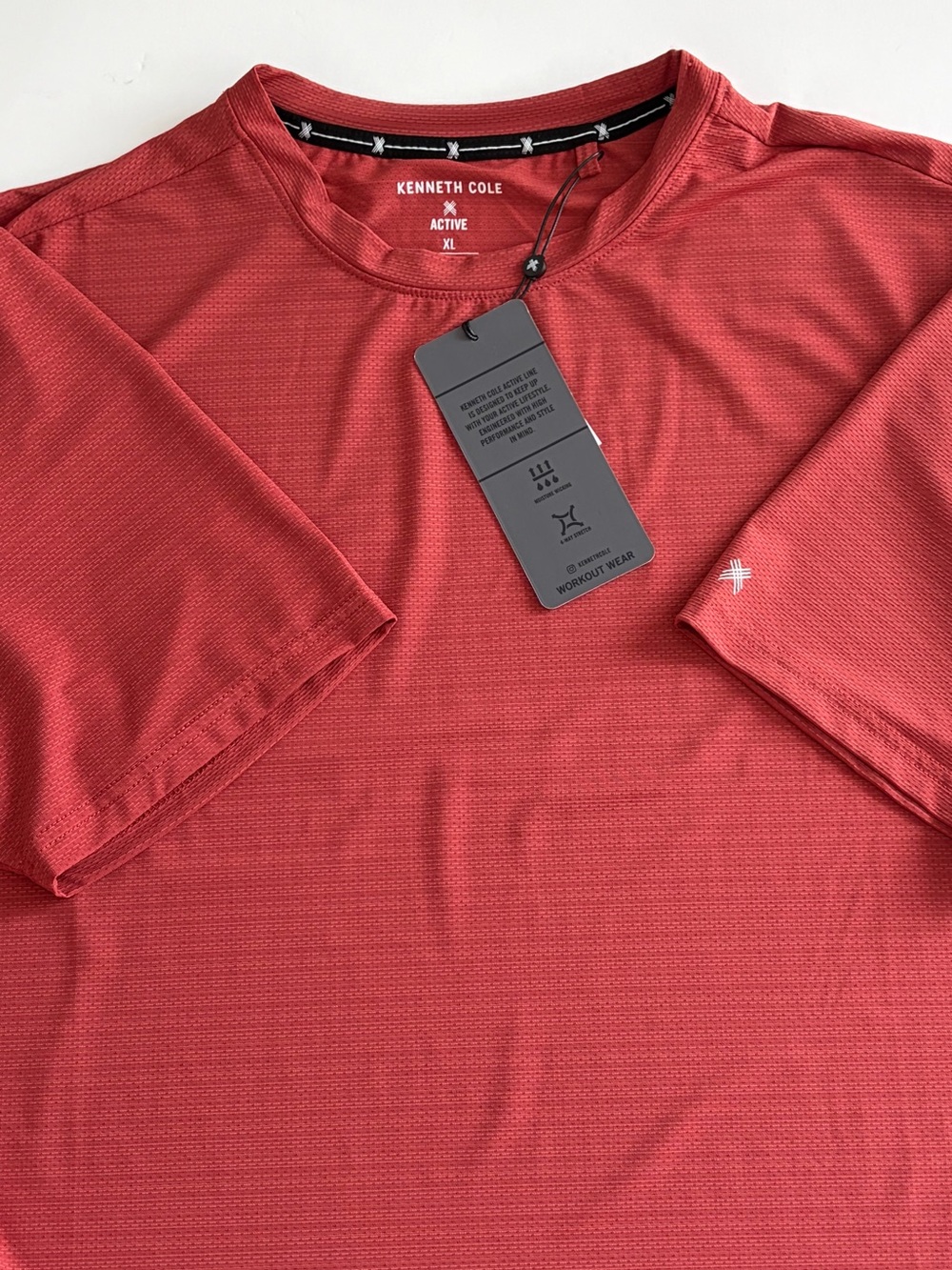 Kenneth Cole Mens Active Workout Wear Shirt Sz. XL Dynasty Red Stretch Soft
